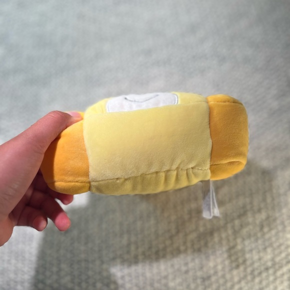 Isabelle Animal Crossing Stuffed Animal - Picture 7 of 7